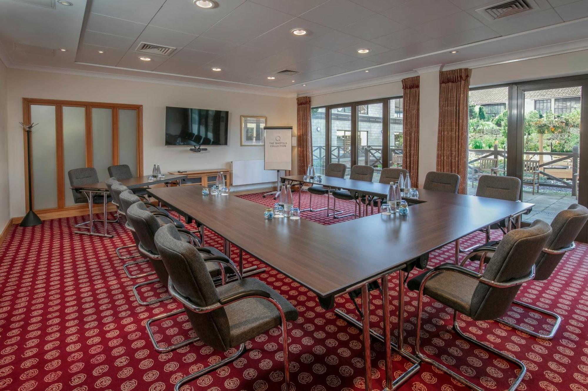 Hampshire Court Hotel & Spa Basingstoke Bagian luar foto