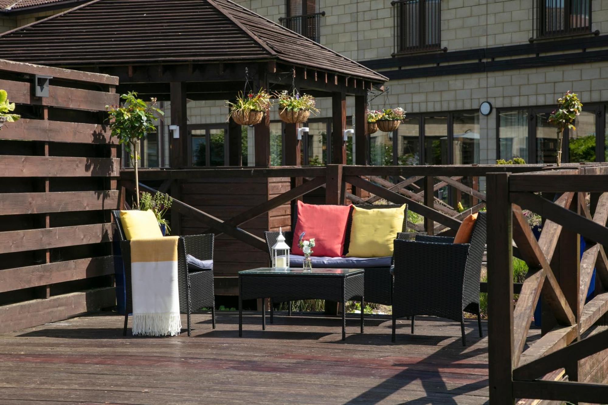 Hampshire Court Hotel & Spa Basingstoke Bagian luar foto
